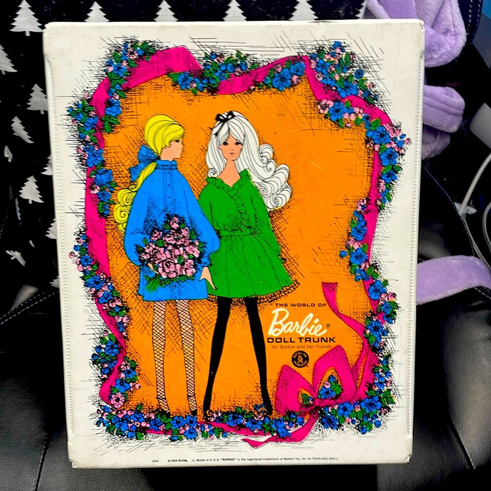 Vintage Barbie doll trunk 1968 Mattel brand